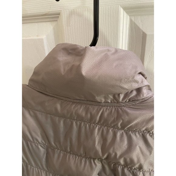Athleta Womens Small Puffer Coat Beige Gold Goose Down Zip Pockets Snap Quilted - Picture 9 of 14